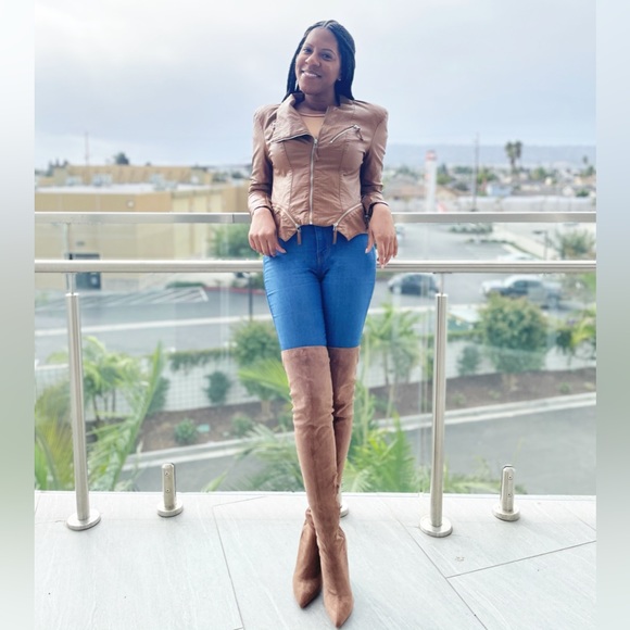 City Struttin’ Thigh High Boot - Picture 2 of 2